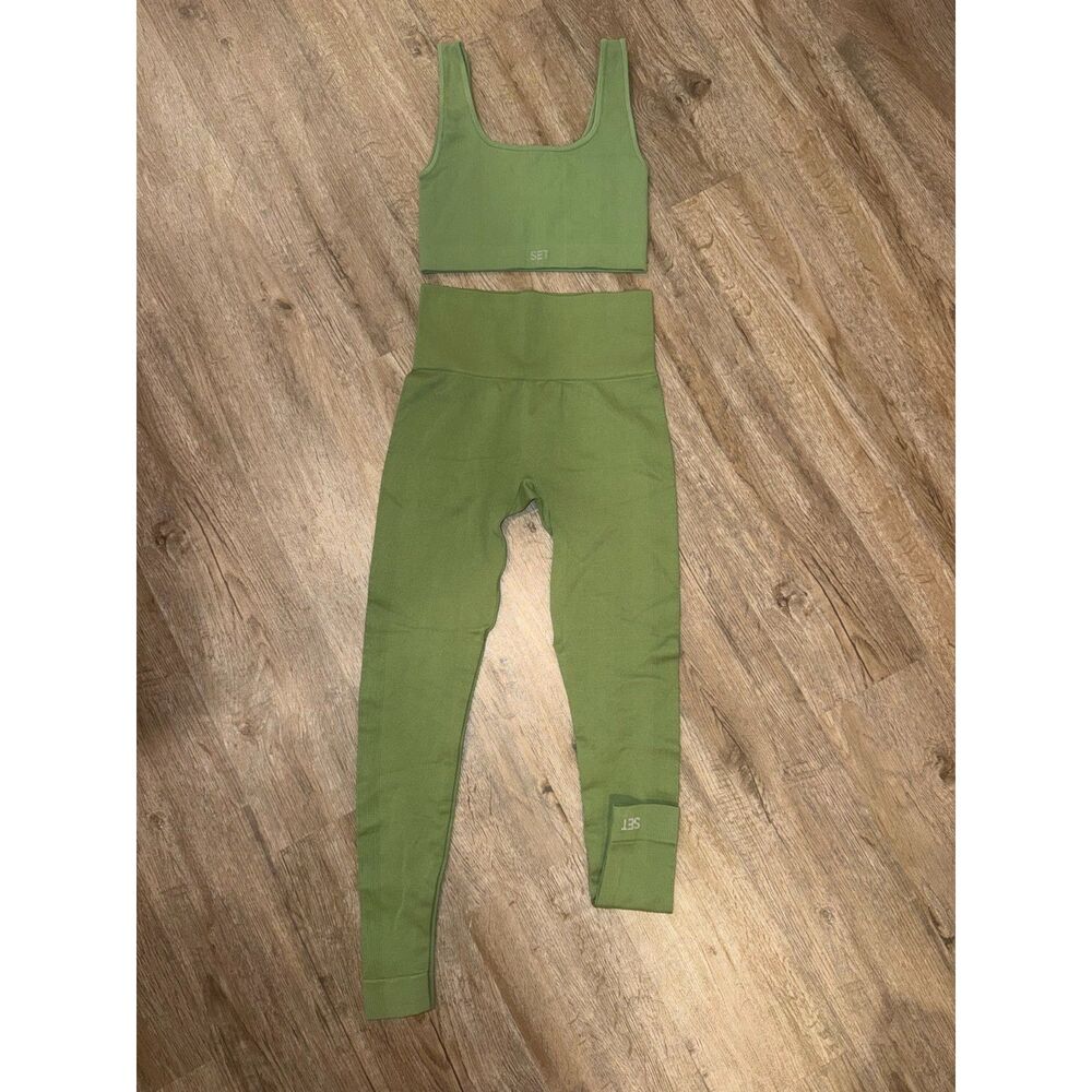Set active bra and legging set size small